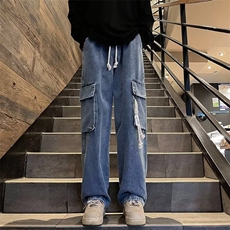 深蓝色