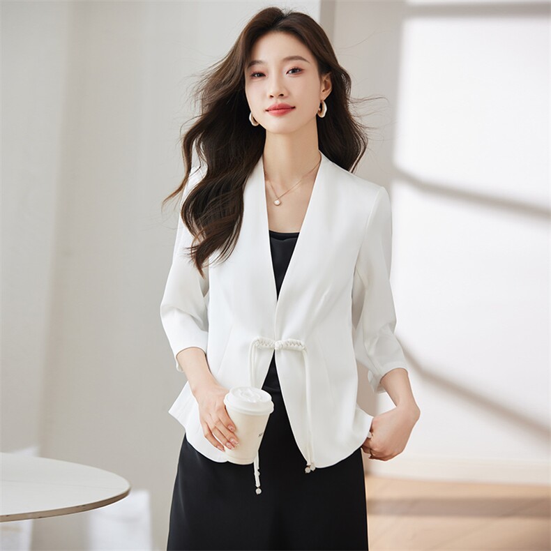 杏色薄款新中式轻国风西装外套女2024夏季新款七分袖小个子短上衣,女装西装,星宇服饰