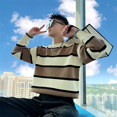 米白色