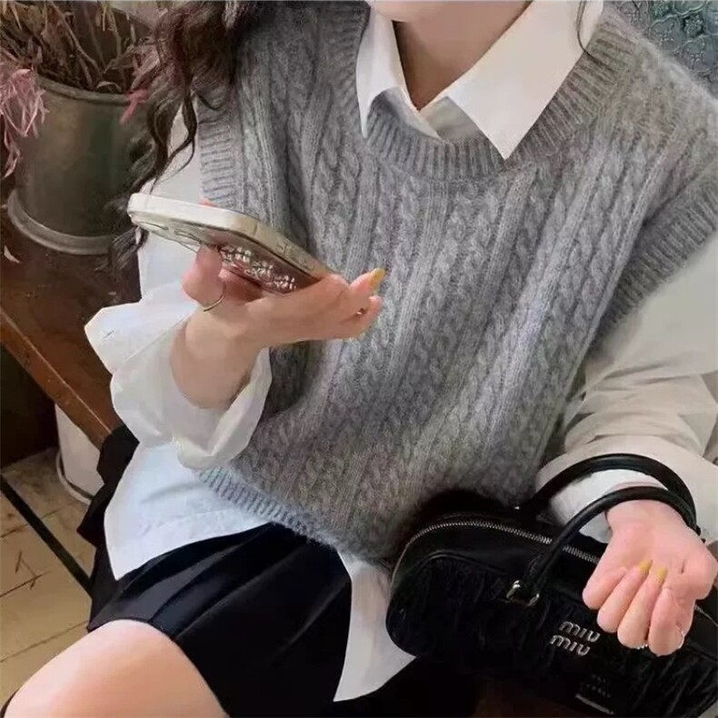 2025年秋季常规舒适柔软时尚百搭通勤马甲,女装马甲,朝辰羊绒