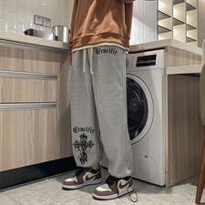 灰色