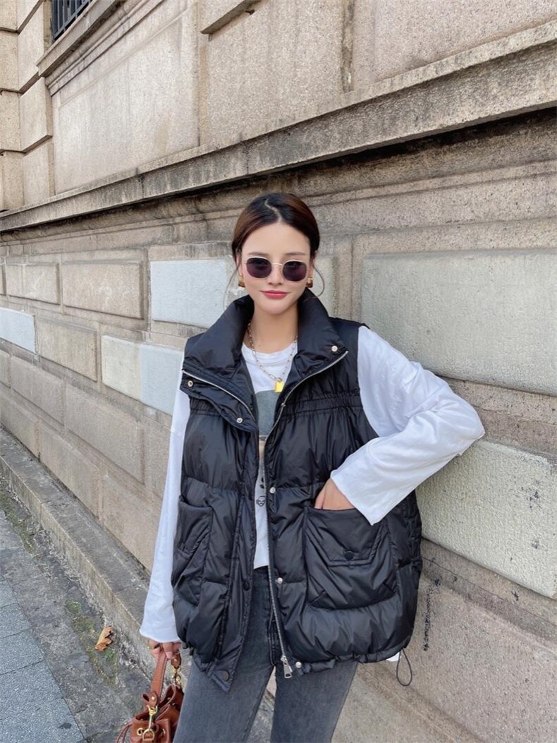 现货羽绒马甲两色两码，女装马甲，魅力布梵