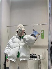 压皱羽绒服，女装羽绒服，Queena PHoebe