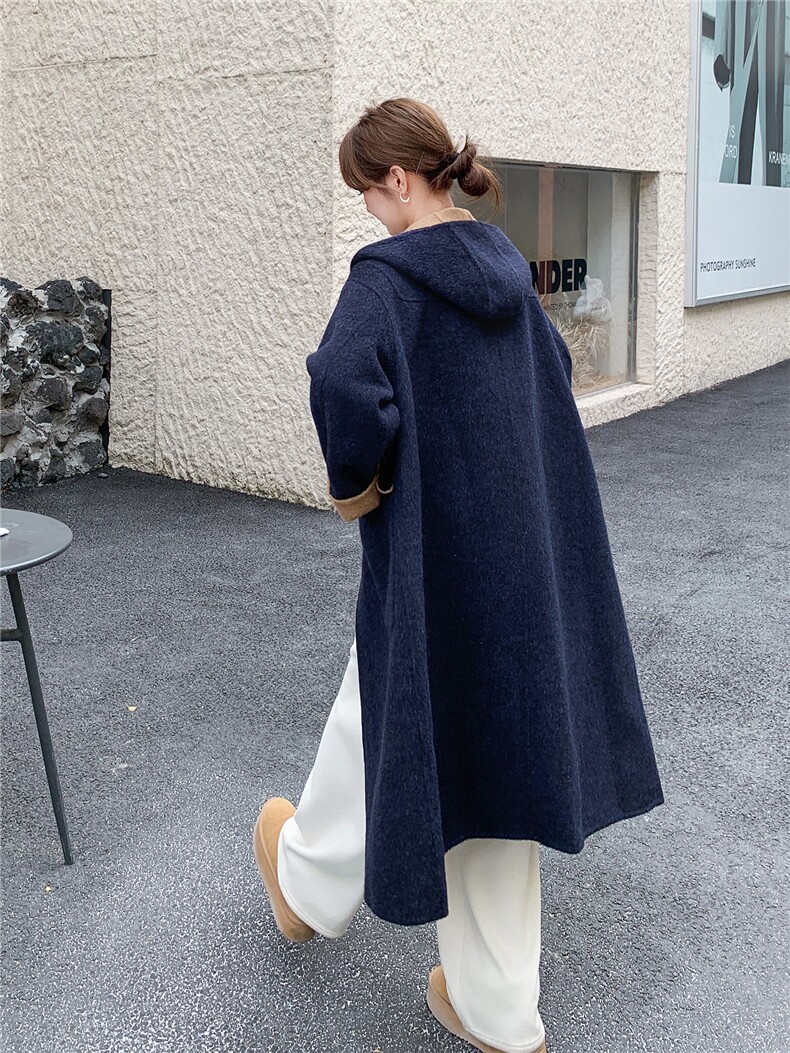 学院风藏青色牛角扣羊毛大衣女2025冬新款中长款连帽气质毛呢外套,女装毛呢外套,2B156