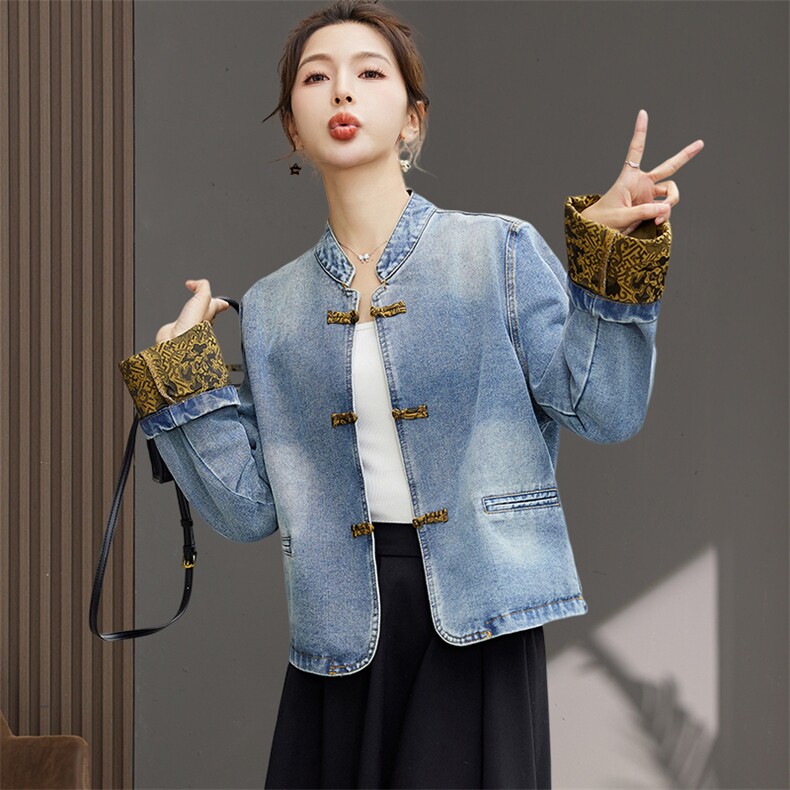 短款牛仔外套女春秋2024新款休闲新中式国风时尚减龄妈妈夹克上衣,女装短外套,丽影随形