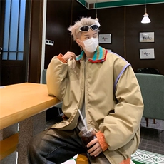 黄色