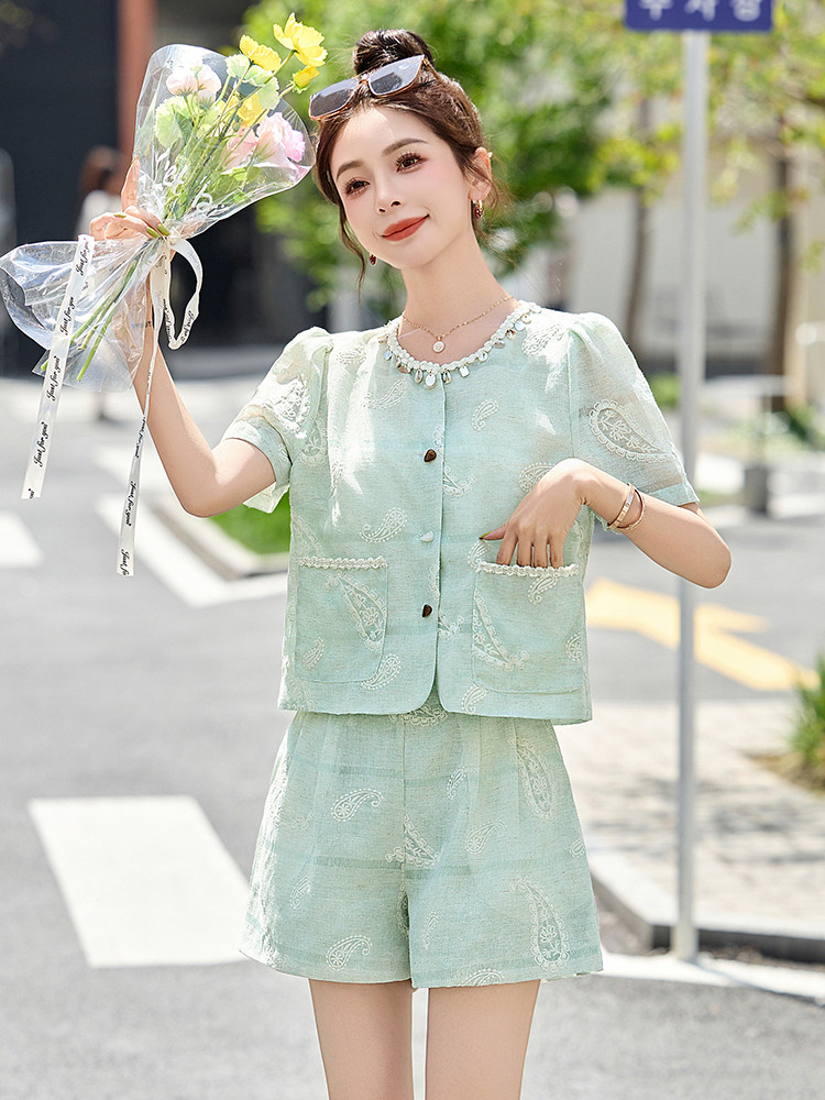 新中式短裤套装女2025夏新款小个子韩系小香风减龄短袖一整套穿搭,女装套装/套裙,伊仟回