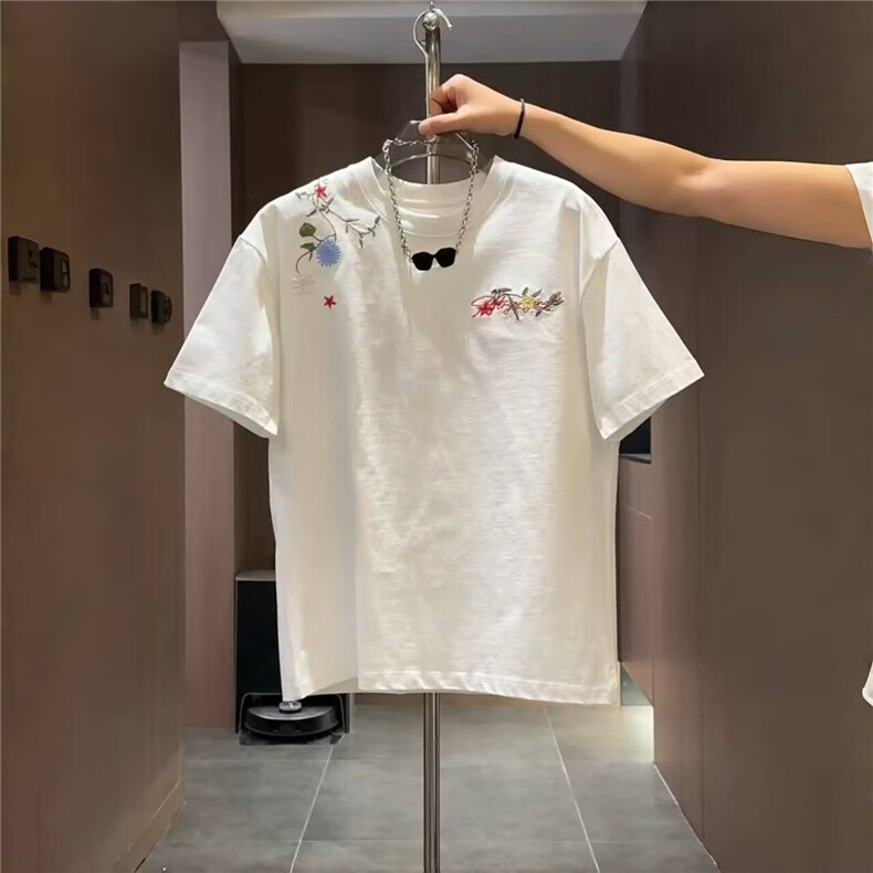 夏季新品潮彩绘花卉刺绣短袖男士潮牌痞帅时尚百搭圆领休闲T恤,男装T恤,电商B212（原钱塘6029）