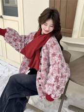 红色小众设计感围巾款羽绒服女冬季2026新款韩版加厚新年喜庆外套，女装羽绒服，艾米莉亚