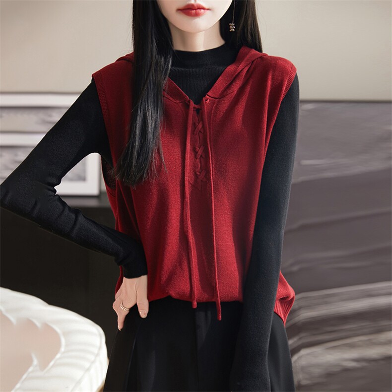 连帽针织马甲女2025新款精纺细毛宽松显瘦减龄外搭无袖坎肩上衣,女装马甲,朝思羊绒