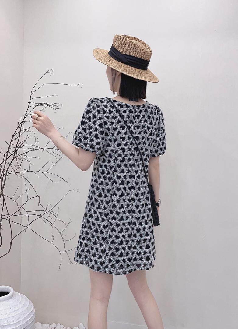 连衣裙，女装连衣裙，卡薇尔