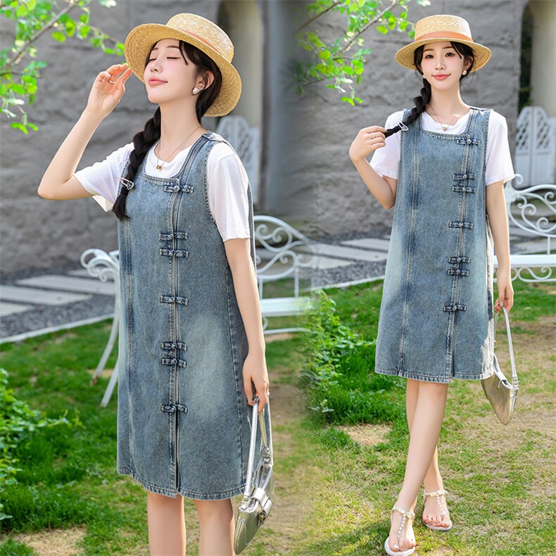 新中式盘扣牛仔裙女方领连衣裙2024夏新款无袖背心裙时尚减龄裙子，女装连衣裙，潮流依族