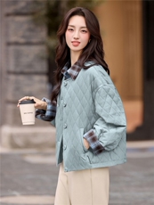 2025年冬季格子翻领假两件菱形格夹棉棉服短外套开衫上衣，女装棉衣/棉服，简韵佳