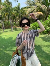 2025新款女士夏季简约百搭时尚舒适圆领条纹短袖，女装T恤，斯尔特羊绒