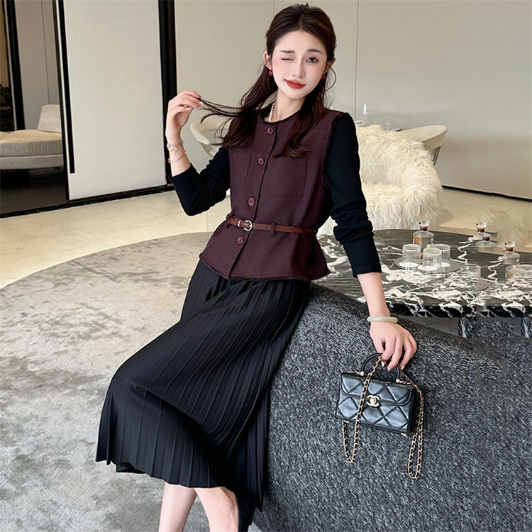 法式复古气质百褶连衣裙套装女2025春秋季新款显瘦洋气马甲两件套,女装套装/套裙,超帛