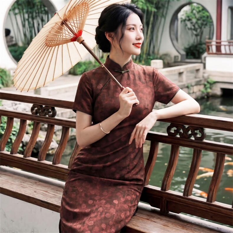 夏季新品时尚气质金丝提花香云纱品质真丝喜庆中长款旗袍裙,女装汉服/婚纱/旗袍/礼服,媚琳依坊