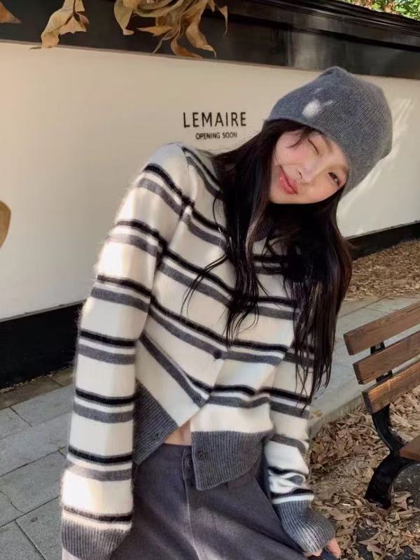 2025年秋季时尚女士长袖三色拼色,针织衫/毛衣,百纯羊绒