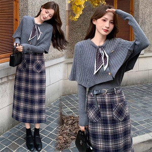 设计感洋气套装裙女2025秋冬新款针织斗篷打底衫格纹半身裙三件套图片