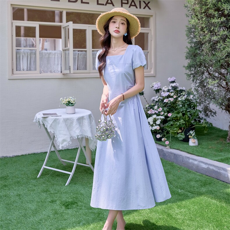 现货白色连衣裙女2025夏新款方领法式收腰显瘦气质泡泡袖长裙图片