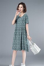 2021年夏季通勤韩版中长款A字裙40-49周岁高腰短袖圆领裙子，女装连衣裙，伊满意