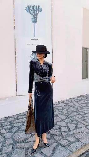 红燕子 HZHYZ121752