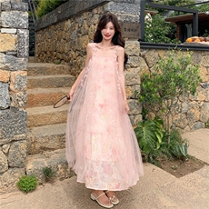 粉色甜妹绝美独特网纱拼接假两件吊带长裙新款超仙浪漫连衣裙夏女，女装连衣裙，2C105
