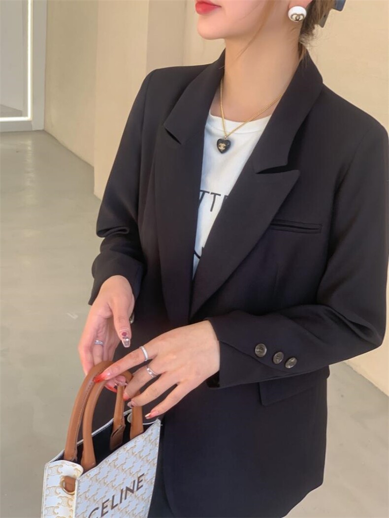 新款西装，女装西装，蒙娜迪妮