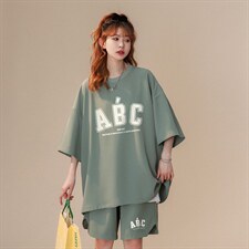绿色