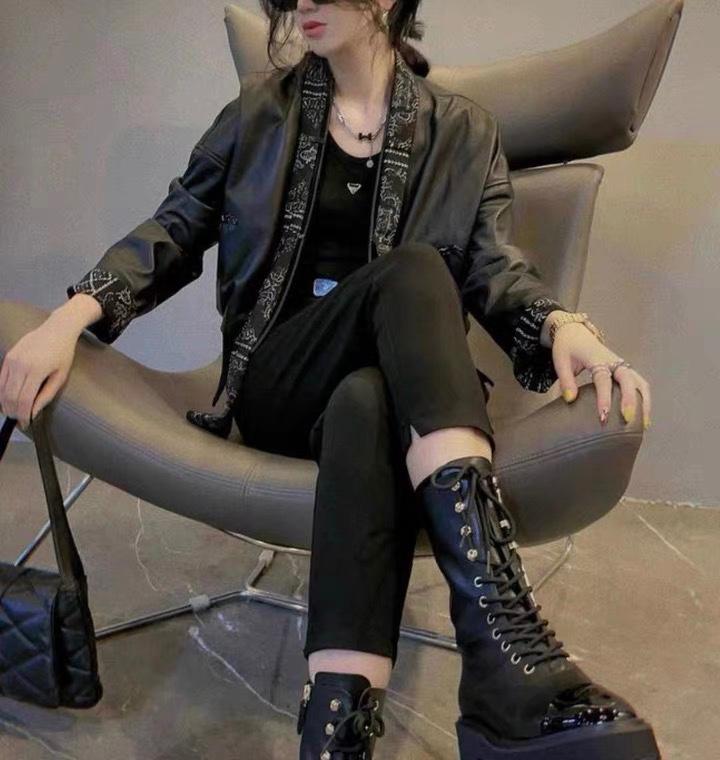 2022新款立领碎花丝巾PU皮外套,女装其它,L·H·X