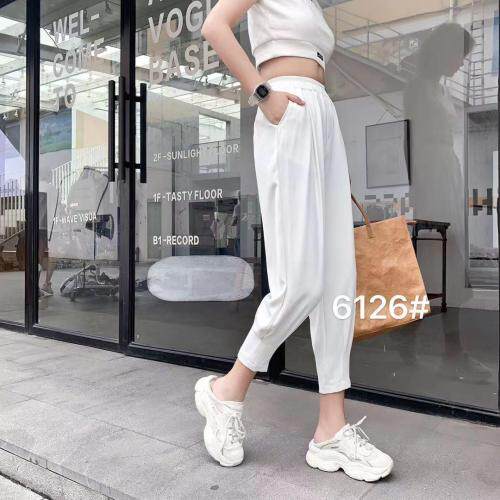 流行时尚抖抖裤黑白2色，女装，卡地莲