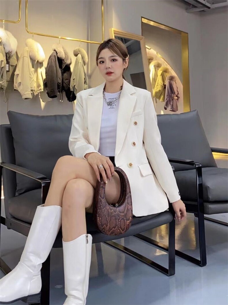 现货小西装外套三色三码，女装西装，艾涵o