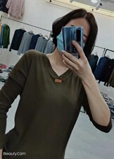 【现货】坑条V领打底衫，其它，依鼎衣典