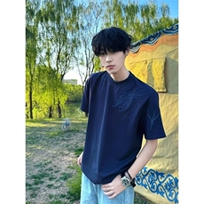 藏青色