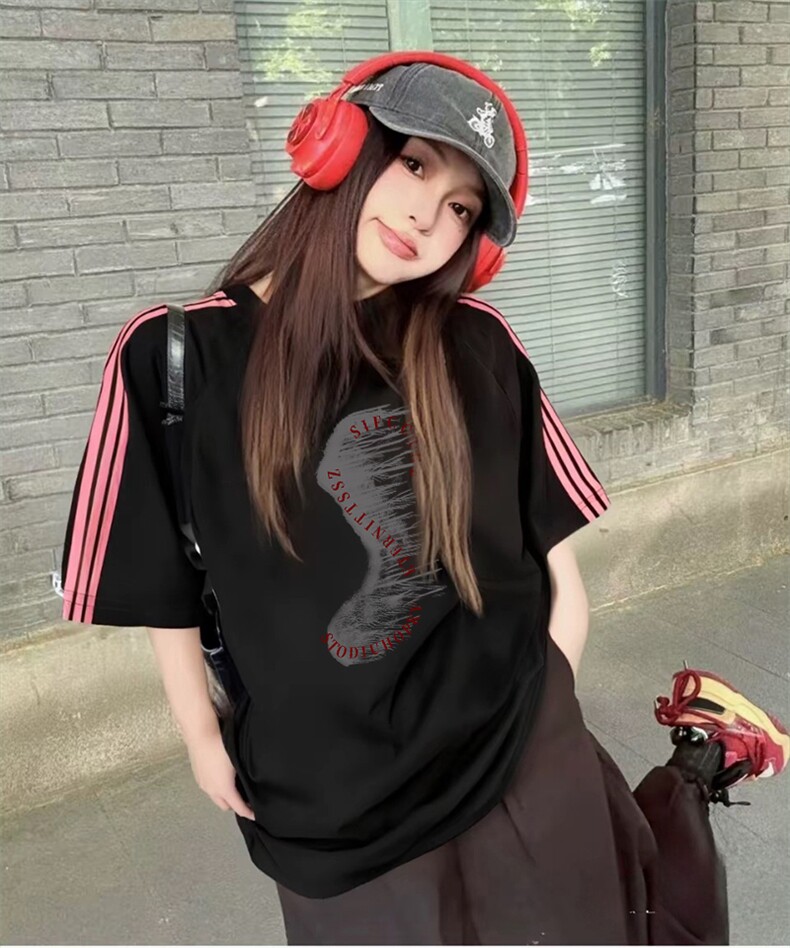 抖音得物品质二开240克宽松纯棉美式潮牌印花三条杠中性风短袖T恤,男装T恤,电商A486
