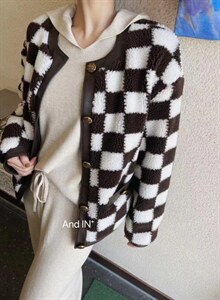 棋盘格小香风外套图片