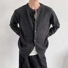 黑灰色