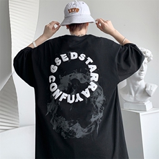 黑色