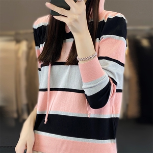 时尚百搭女士安迪绒宽条纹连帽针织衫简约大方舒适保暖适合秋季图片