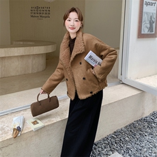 209-3290-P195-268皮毛一体双排扣加厚2025年冬季，女装短外套，韩蜜菓