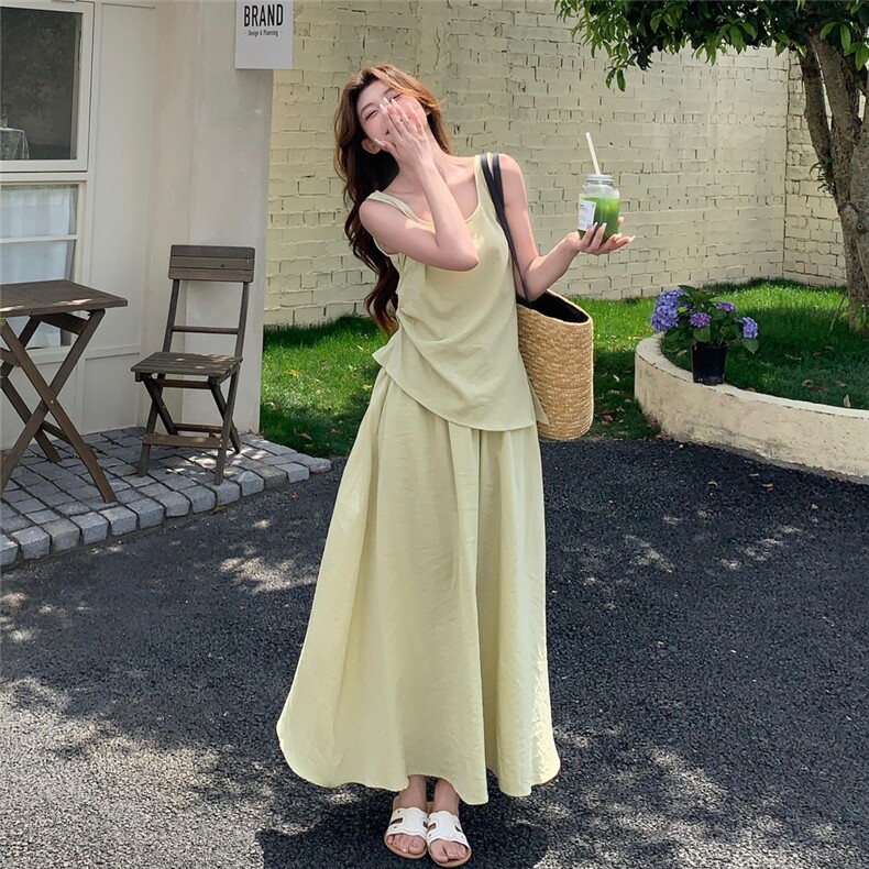 浅绿色背心上衣半身裙两件套女2025年夏季新款高级感小众气质套装,女装套装/套裙,2C167