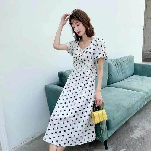 2021年夏季新品梅花印花连衣裙，女装连衣裙，圣伊敏