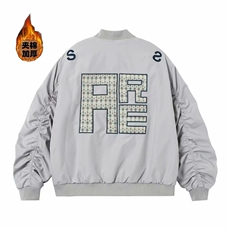 灰色棉服