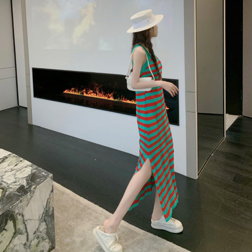 2021夏季新款女装网红条纹针织吊带连衣裙设计感小众无袖背心裙潮,女装连衣裙,潮品会