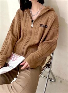 高品质羊绒羊毛外套图片