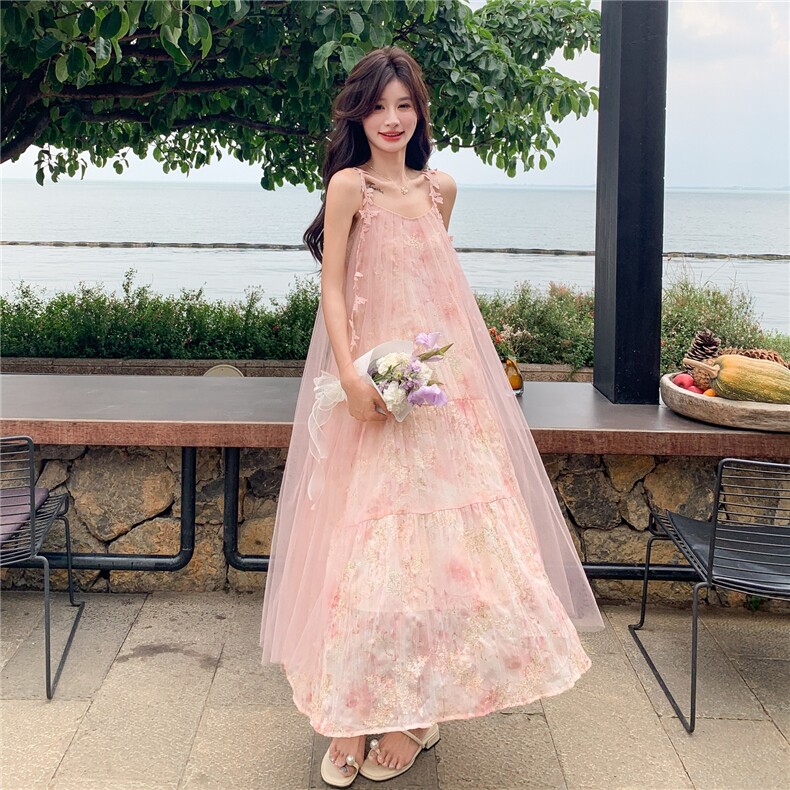 法式粉色拼接碎花连衣裙女2025年夏季新款显瘦甜美度假气质吊带裙,女装连衣裙,2C105