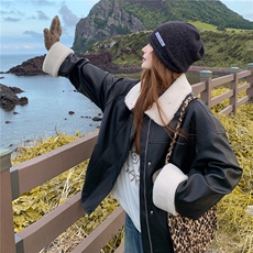 美式复古羊羔毛拼接翻领皮衣外套女短款加绒加厚皮毛一体机车棉服，女装短外套，2C177