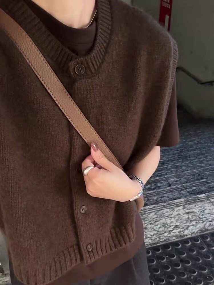 2025年秋季时尚百搭通勤简约休闲系扣马甲，女装马甲，琳尚羊绒