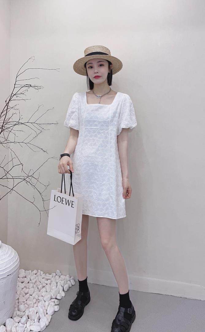 连衣裙，女装连衣裙，卡薇尔