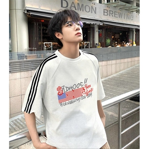 抖音得物高品质二开240克宽松纯棉美式潮牌三条杠织带短袖T恤图片