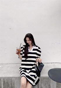 针织条纹连衣裙图片